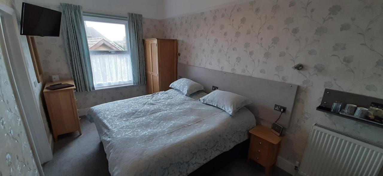 מלון שנקלין Brooke House מראה חיצוני תמונה
